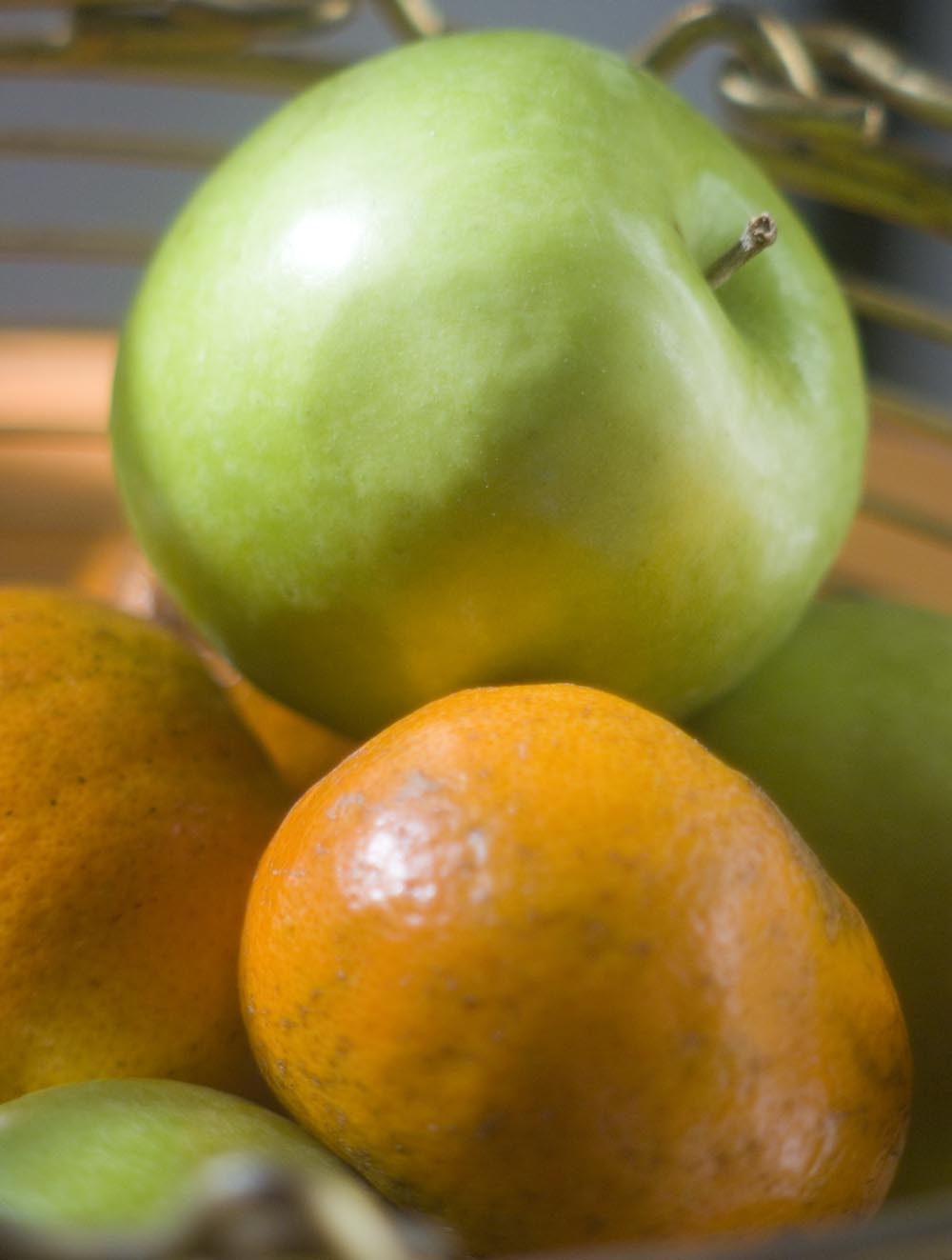apple and tangerine