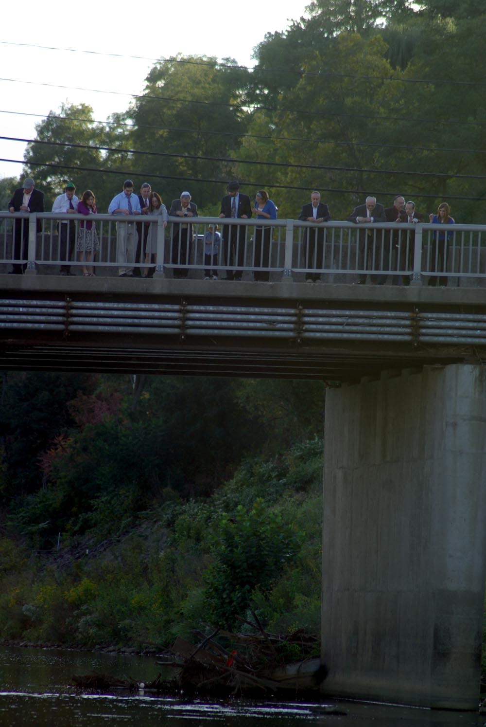 photo of tashlich ceremony