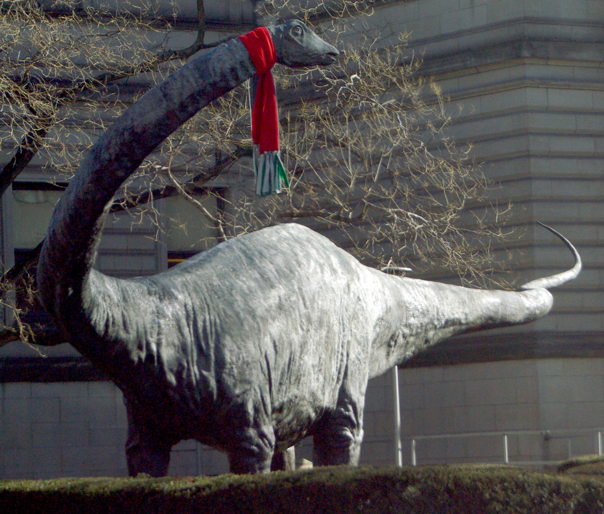 statue of dinosaur